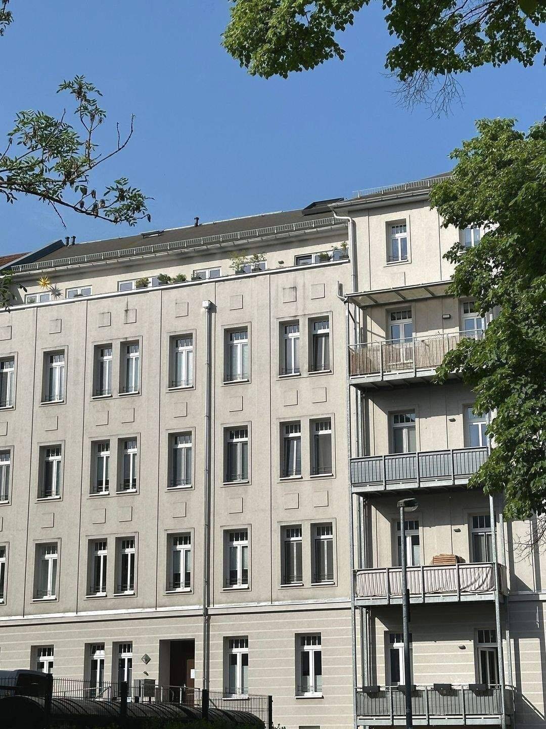 3-Zimmer-Wohnung mit  Terrasse, Parkett, Fußbodenheizung – energetisch saniert- nahe Zentrum!, 9119 Chemnitz (Helbersdorf Kapellenberg Kappel Zentrum)