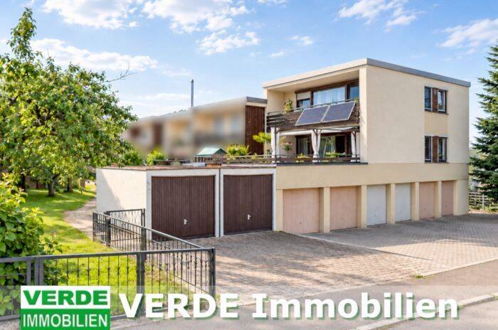 Gepflegtes Reihenendhaus mit großer Dachterrasse in Pforzheim-Eutingen, 75181 Pforzheim
