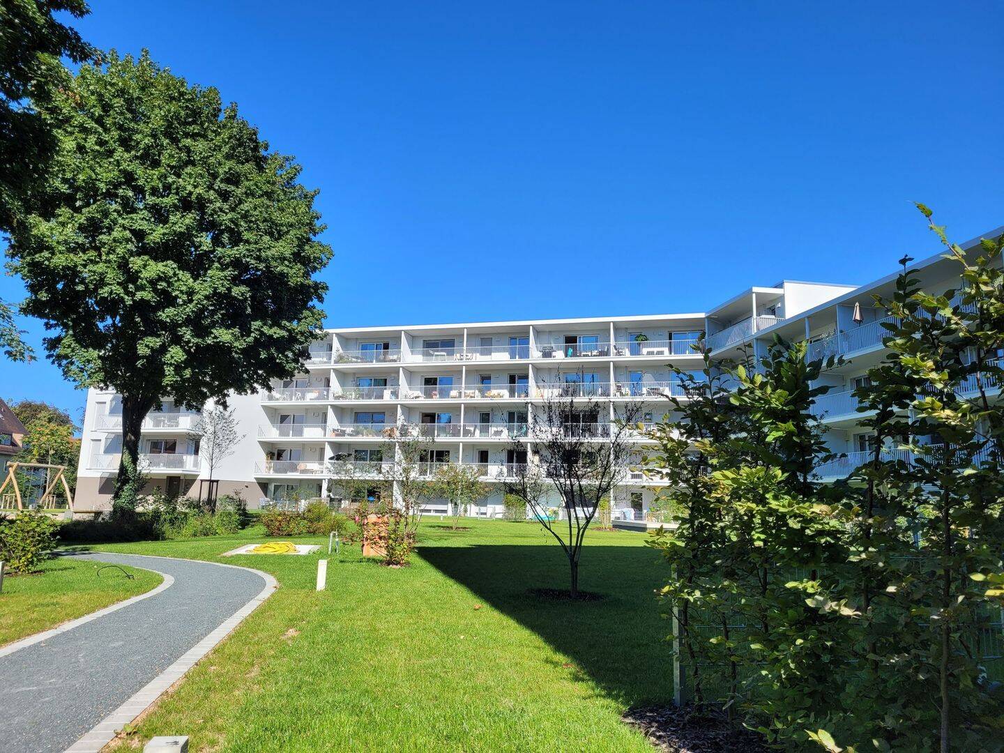 Neuwertige 3-Zimmer-Wohnung mit großzügigen Balkon, 90409 Nürnberg (Großreuth h. d. Veste Gärten h. d. Veste Maxfeld Schoppershof)