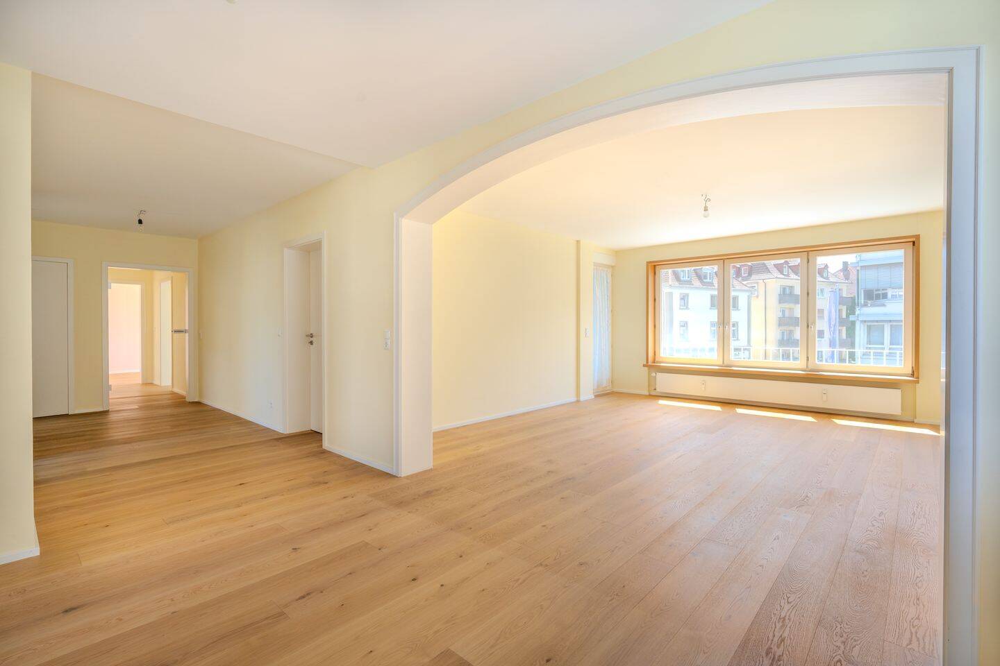 Stilvoll geschnittene Wohnung mit verglaster Loggia, nahe Ringpark, im Herzen Würzburgs, 97072 Würzburg (Altstadt Sanderau)