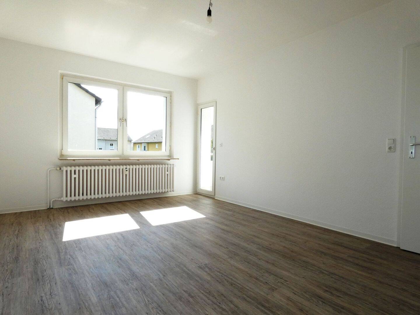 3 Zimmer mit Balkon gesucht?, 45475 Mülheim an der Ruhr (Dümpten Mellinghofen Mitte-Ost)
