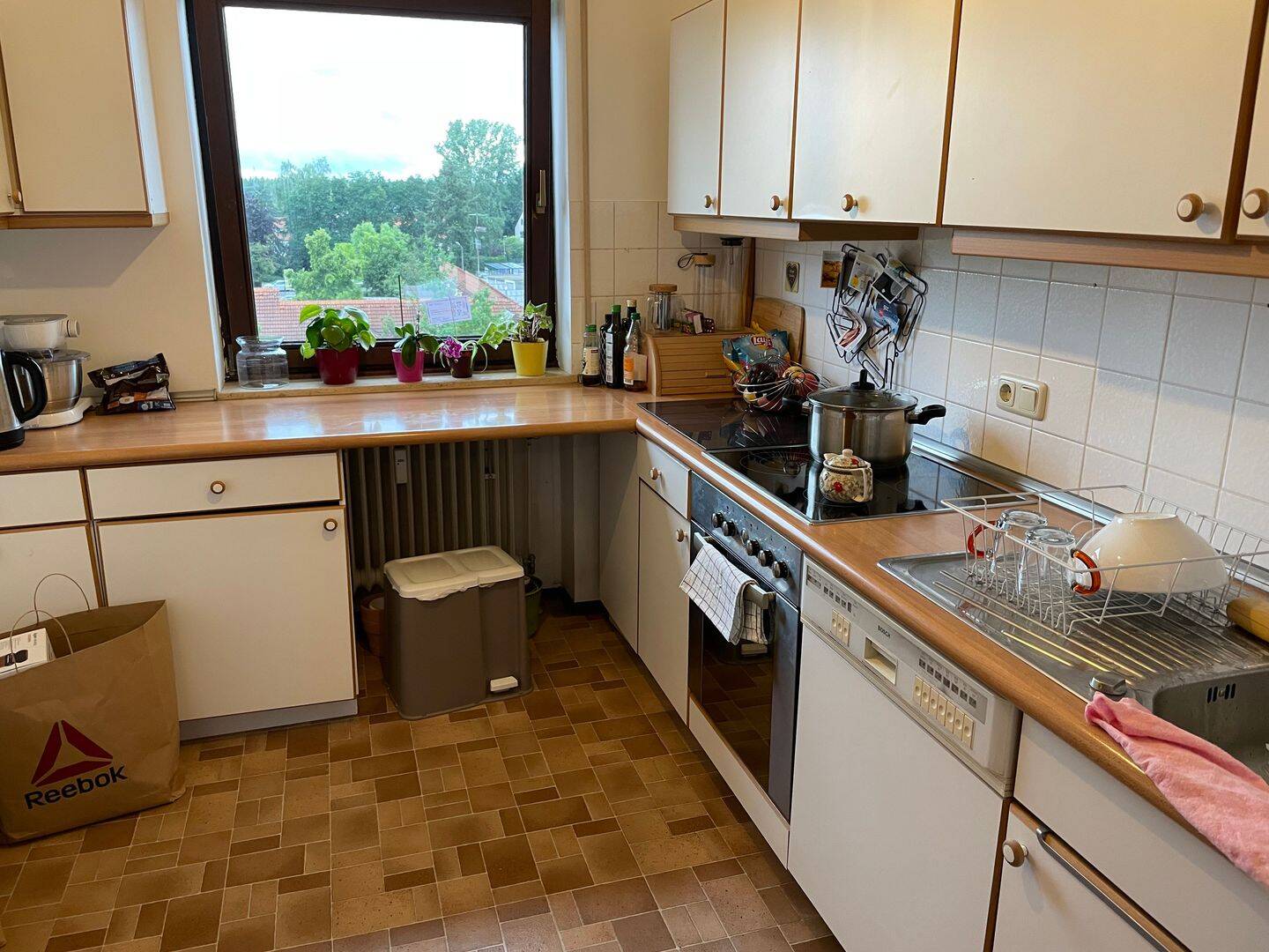Schöne, sonnige 3-Zimmer-Wohnung mit geräumigen Südbalkon, 91058 Erlangen (Bruck Eltersdorf Erlangen-Süd Sebaldussiedlung Tennenlohe)