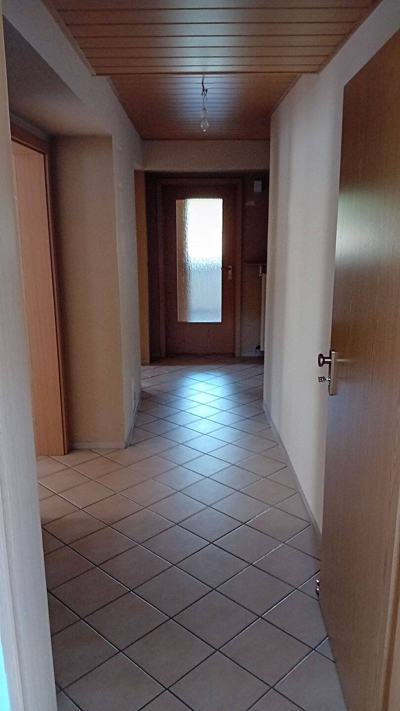 Gepflegte 2-Zimmer Wohnung in ruhiger Lage Nähe Röslau, 95195 Röslau
