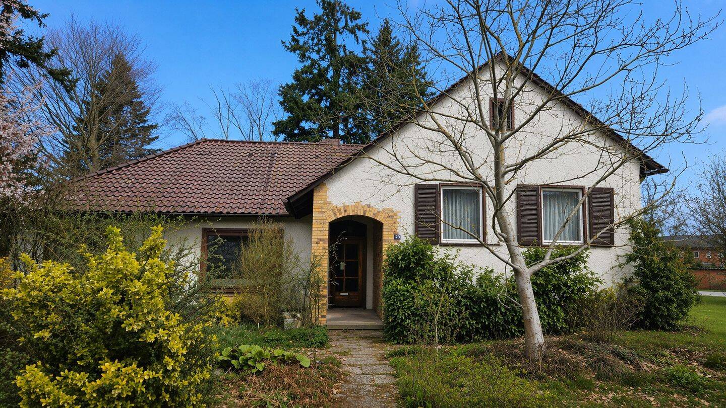 Freistehendes Haus mit großem Grundstück in Wittingen, 29378 Wittingen