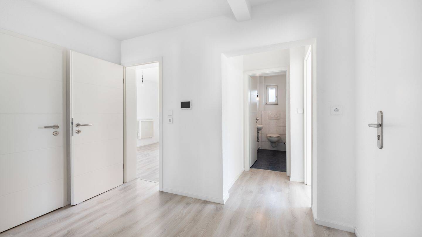 Traumhafte 3-Zimmer-Obergeschosswohnung mit großem Balkon – Modernisiert & Sofort Einzugsbereit, 71720 Oberstenfeld