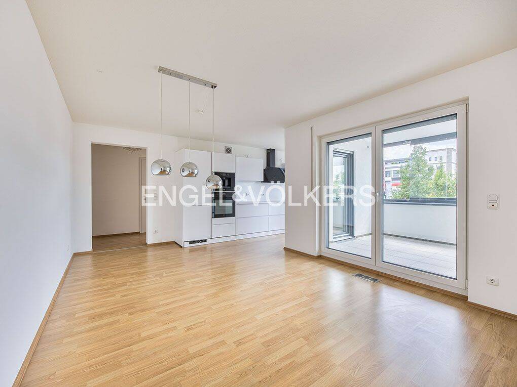 Moderne 3-Zimmer-Eigentumswohnung mit Wintergartencharakter, hochwertiger Ausstattung und Tiefgaragenstellplatz, 91301 Forchheim