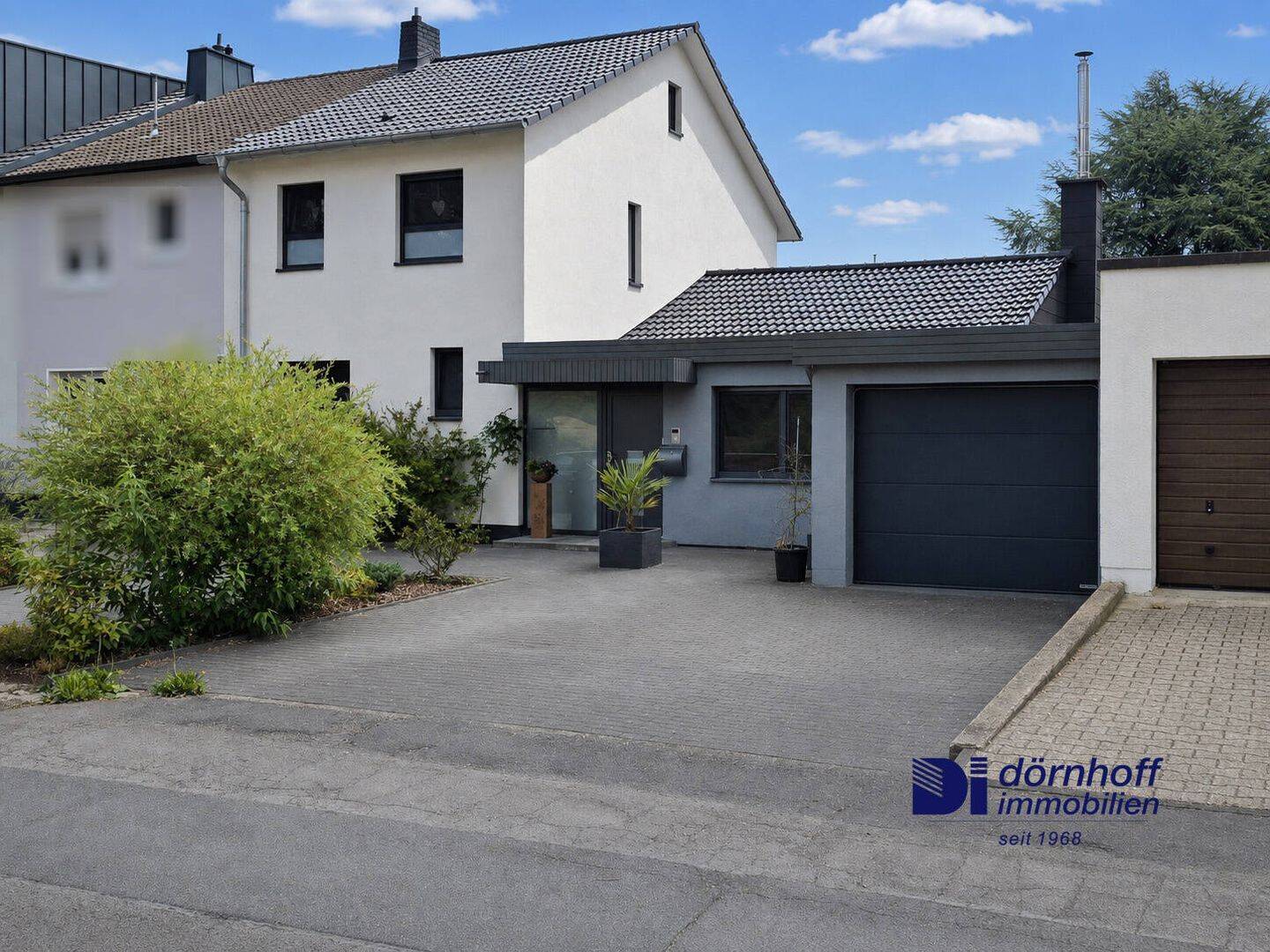 Optimal für 2 Personen – saniertes Reihenendhaus mit Garten, 58239 Schwerte