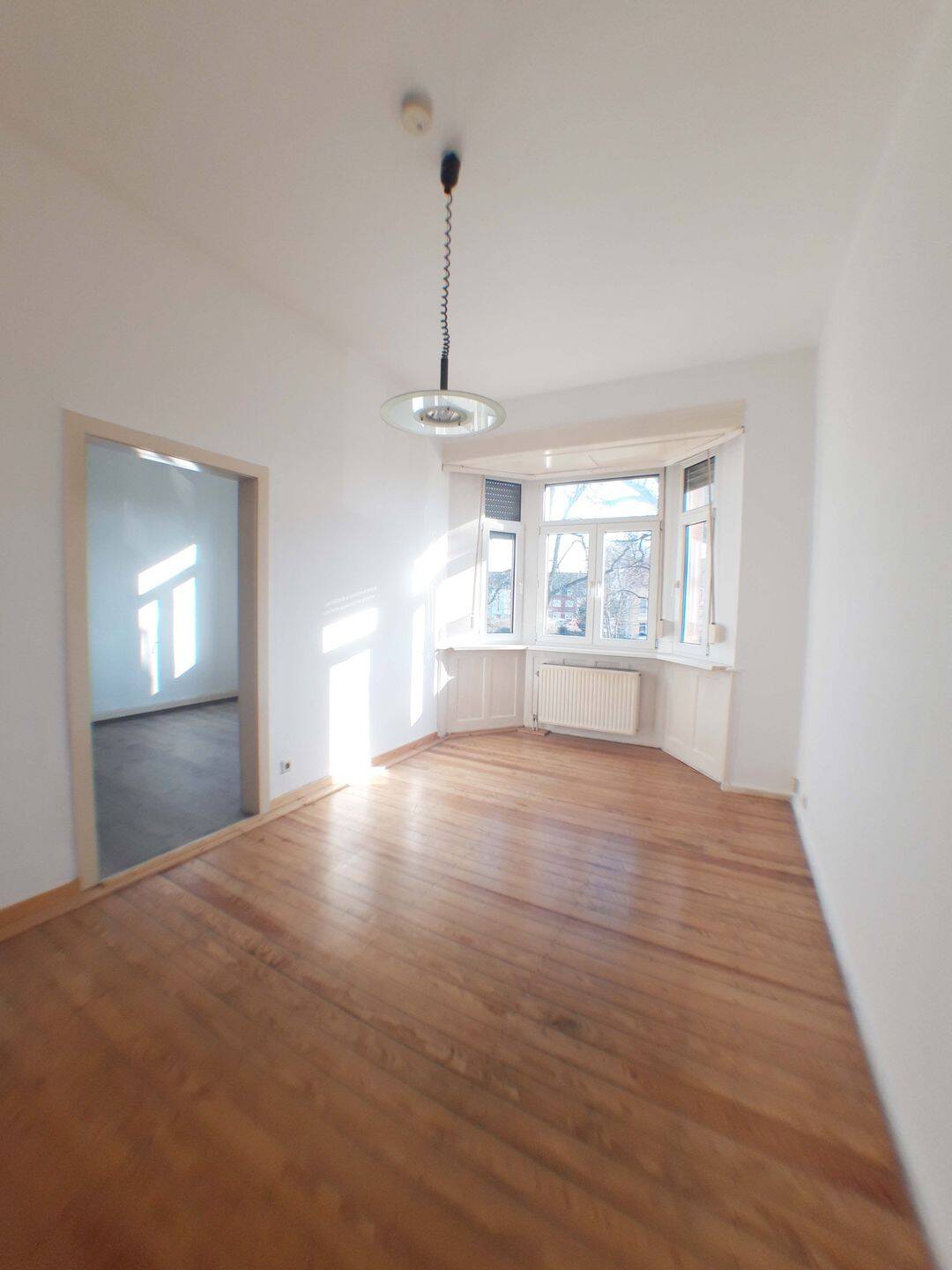 Gemütliche 3 Zimmer-Wohnung in rühiger Parklage!, 67063 Ludwigshafen am Rhein (Friesenheim/Nord)