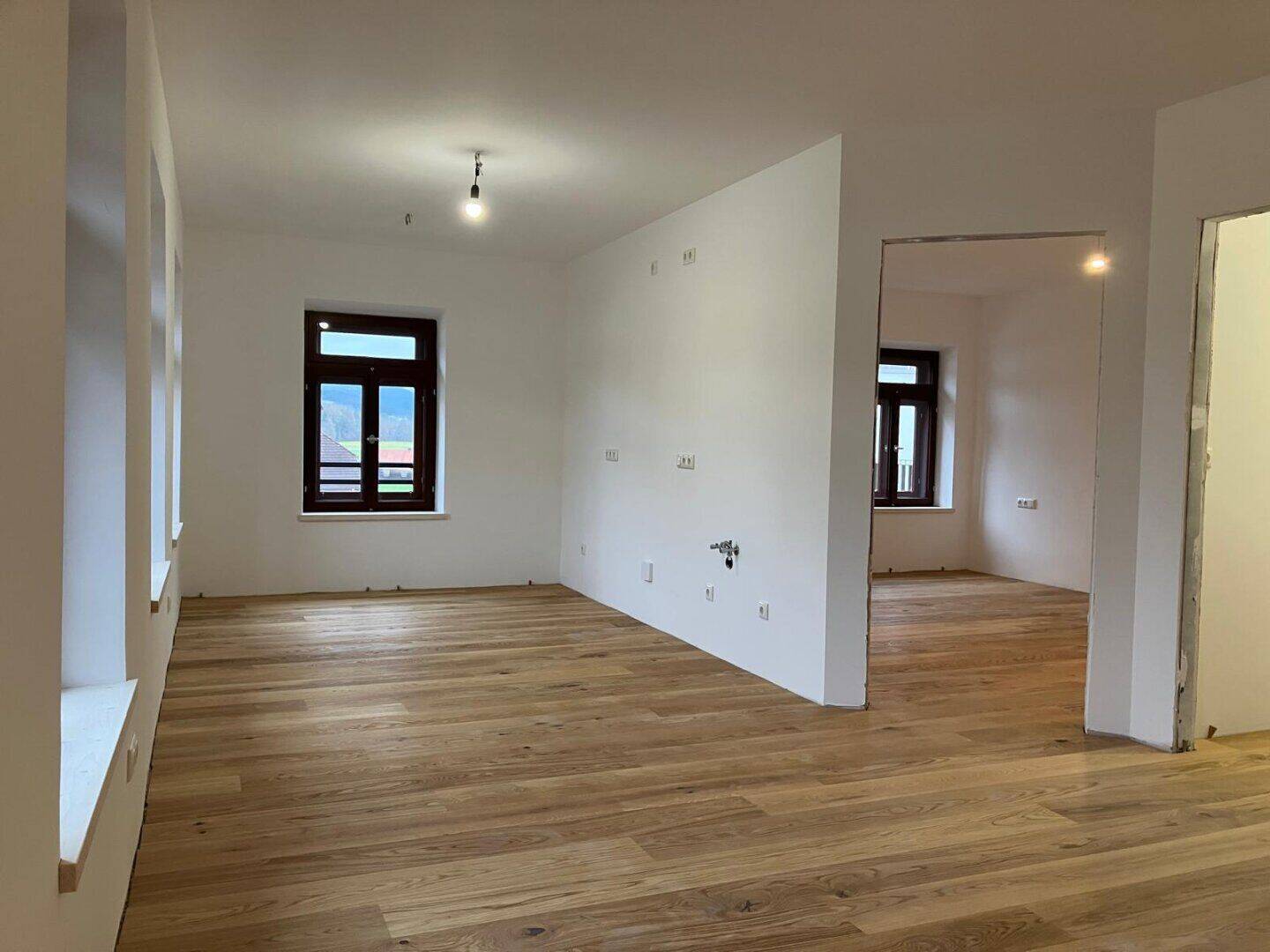 SOFORT EINZIEHEN! 107 m² Loft-Wohnung mit Altbau-Stil in Freilassing!, 83395 Freilassing