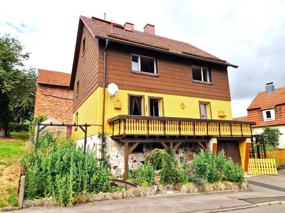 Charmantes Wohnhaus mit Geschichte, viel Holz und idyllischem Wohnumfeld !!!, 36284 Hohenroda
