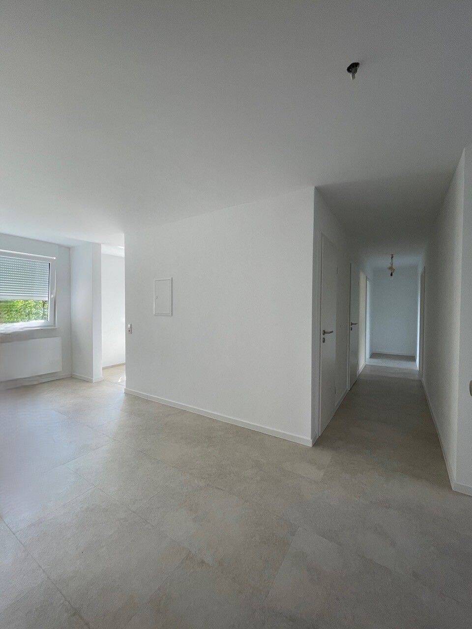 Erstbezug nach Sanierung – moderne 3,5 Zimmer-Wohnung mit Balkon, 70195 Stuttgart (Botnang)
