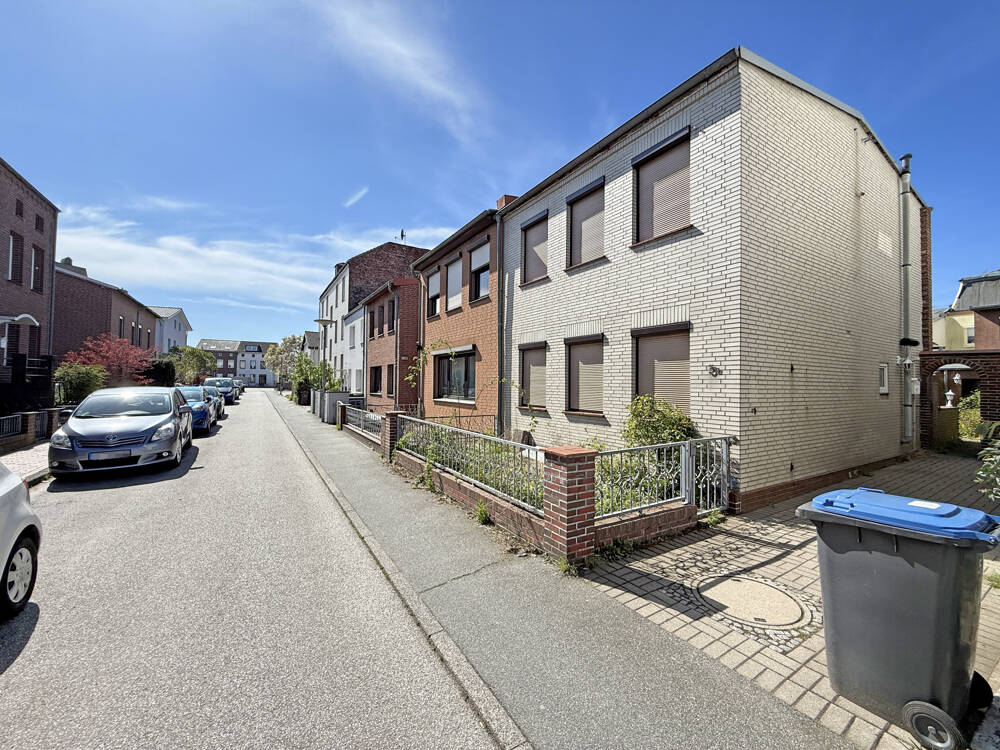 Lübeck St. Lorenz Nord – 3-Zimmer Stadthaus mit kleinem Garten und Nebengebäude – Sanierungsobjekt, 23554 Lübeck (Innenstadt Sankt Lorenz Nord Sankt Lorenz Süd)
