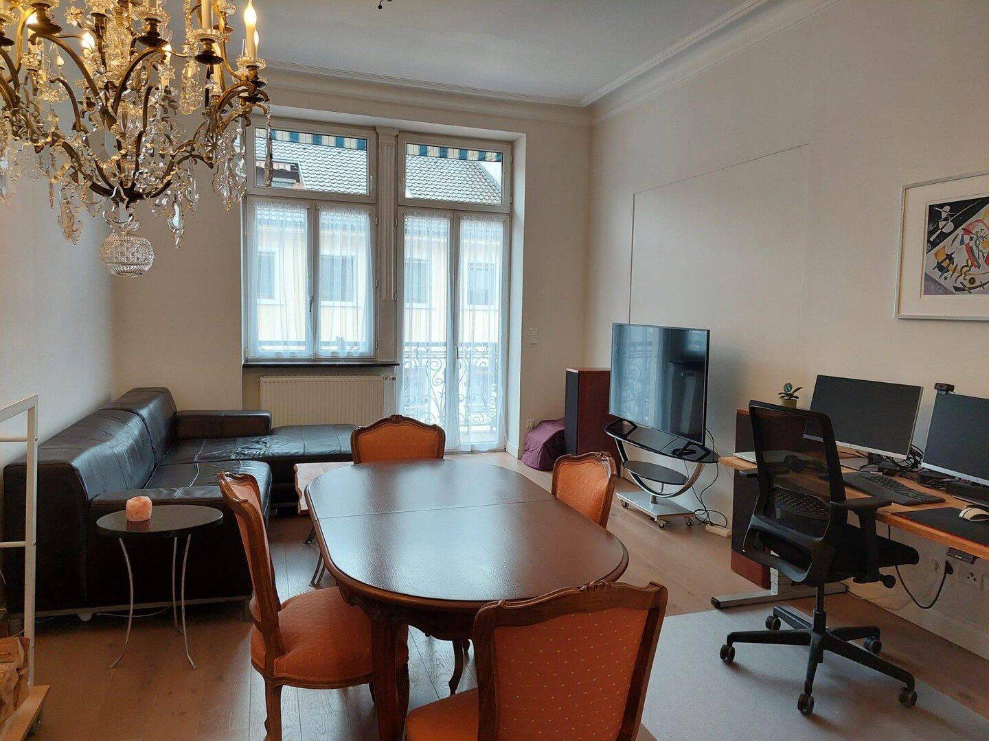 Zentral gelegene 4-Zimmer Wohnung mit Balkon und Fahrstuhl, 76530 Baden-Baden (Ebersteinburg Innenstadt Lichtental Varnhalt Weststadt)
