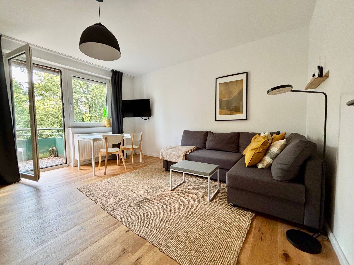 Neuss-Stadionviertel: Modern sanierte 2-Zimmer-Wohnung – sofort einziehen oder vermieten, 41464 Neuss