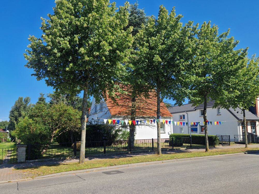 Charmantes Haus auf großem Grundstück in Dierhagen, 18347 Dierhagen