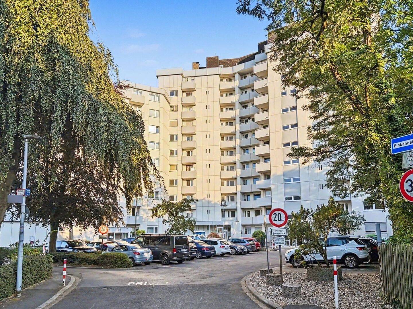 Barrierefrei erreichbar: 2-Zimmer-Wohnung mit zwei Balkonen in grüner Lage von Mülheim, 45479 Mülheim an der Ruhr (Broich Saarn Saarn/Mintard Speldorf)