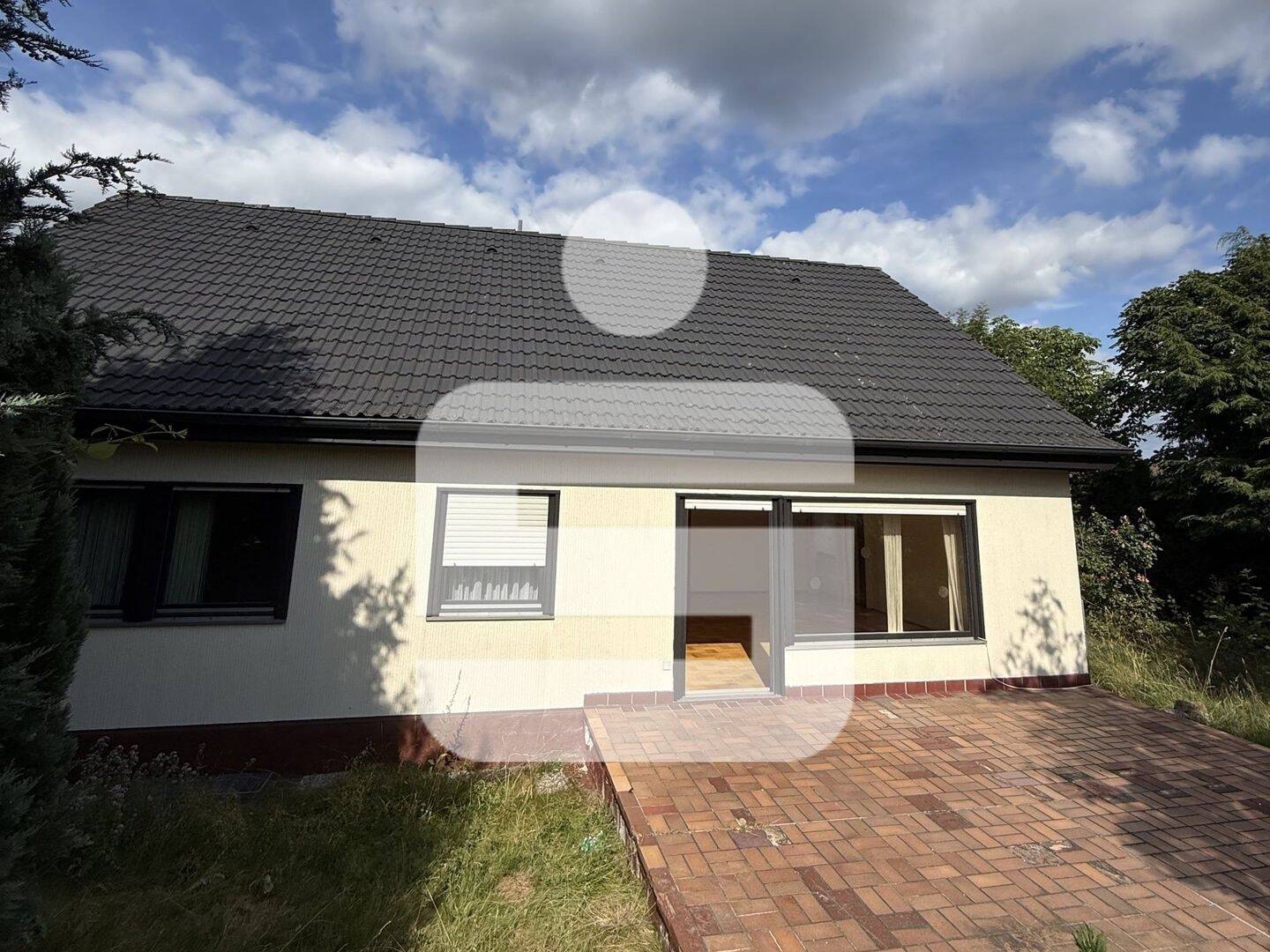 Einfamilienhaus in Ortsrandlage mit schönem Garten!, 97769 Bad Brückenau