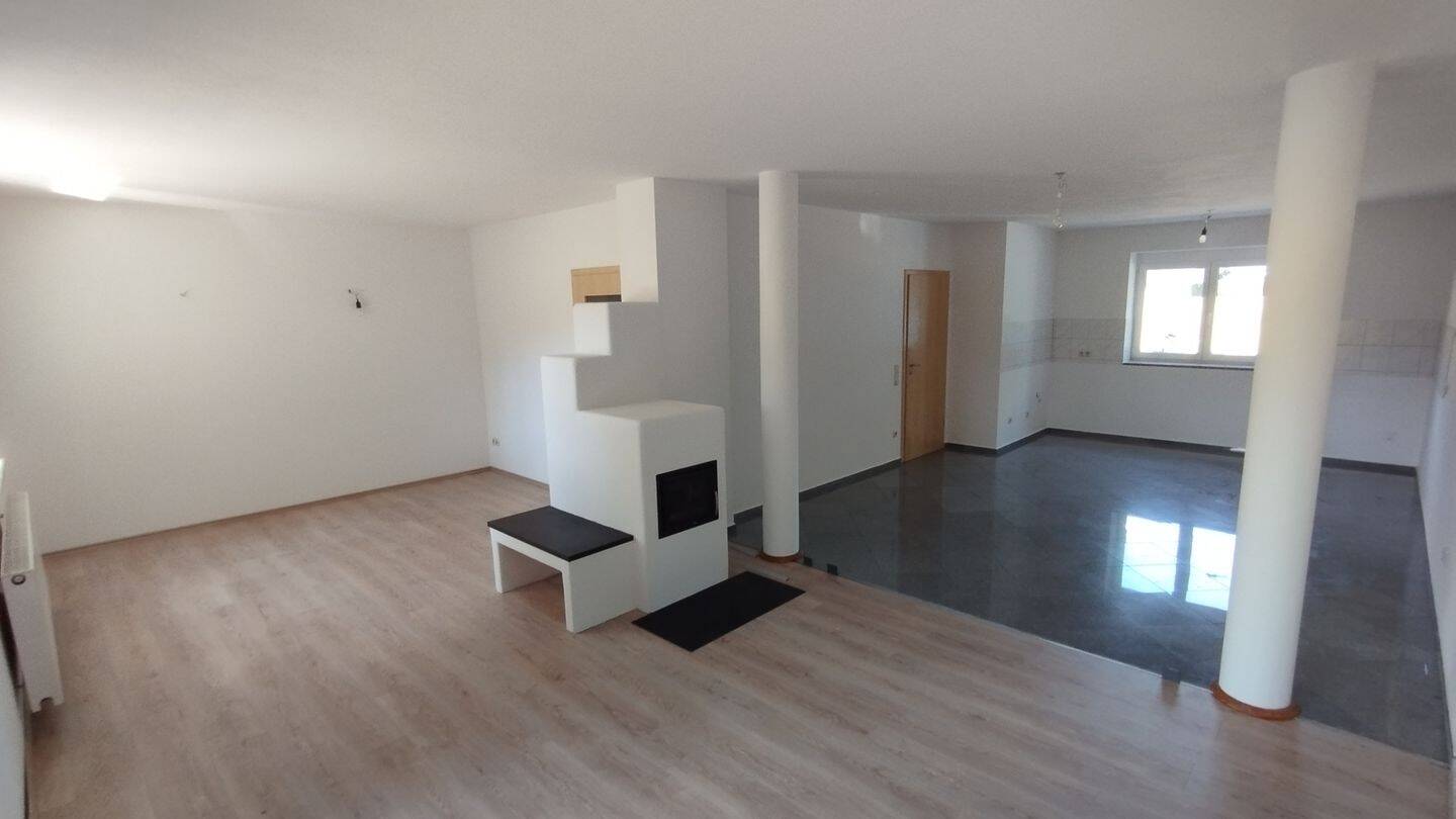 Modernes Reihenmittelhaus mit 7 Zimmern und Garten in Kirchseeon, 85614 Kirchseeon