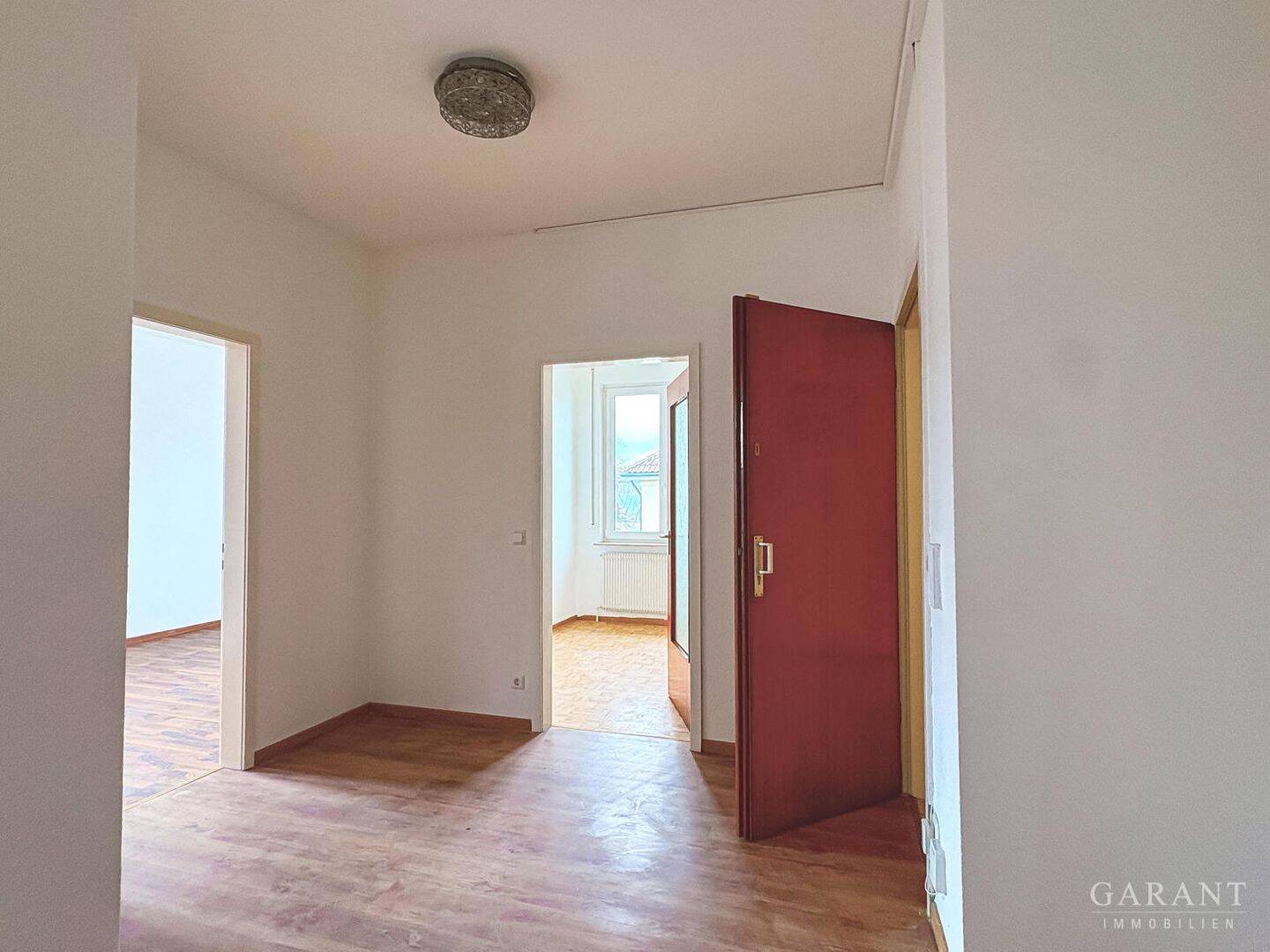 Helle, großzügige Etagenwohnung in zentraler Lage in Esslingen!, 73730 Esslingen am Neckar