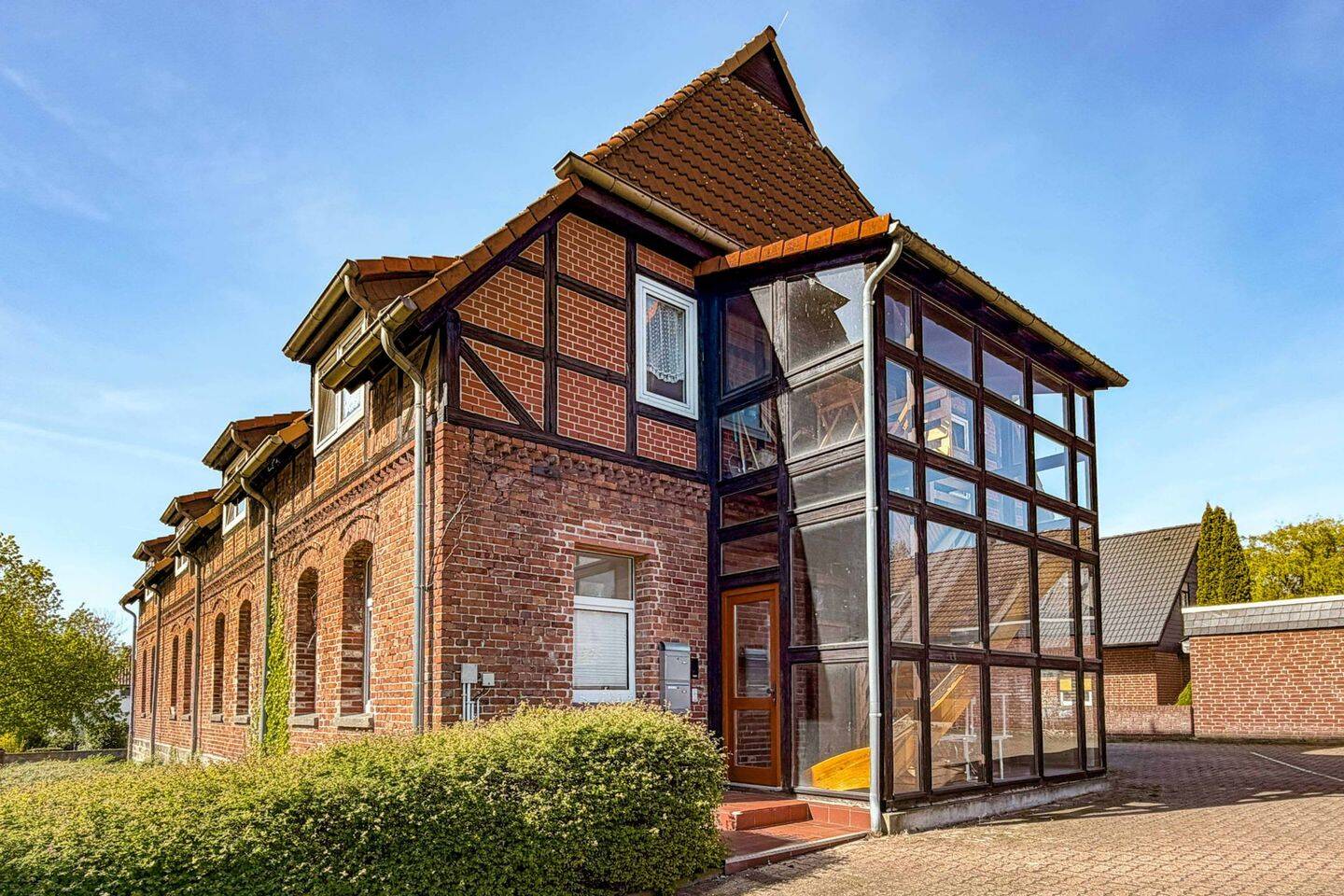 Charmante 2-Zimmer-Wohnung im Fachwerkhaus in ruhiger Lage von Wolfsburg-Neuhaus, 38446 Wolfsburg