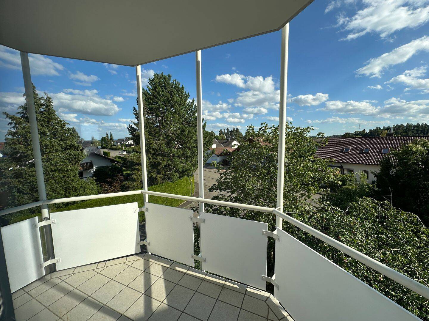 Sehr schöne helle 3 -Zi.- Wohnung mit Weitblick / Süd-Balkon, 72160 Horb am Neckar