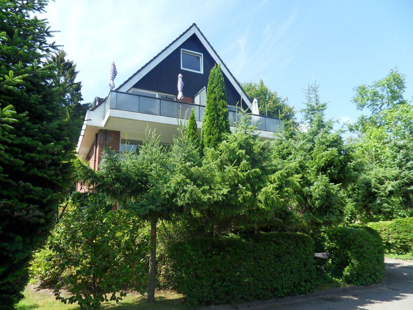 Helle 2 Zimmerwohnung mit großem Balkon und Garage in Farmsen-Berne, 22159 Hamburg (Wandsbek Bramfeld Farmsen-Berne Sasel Tonndorf)