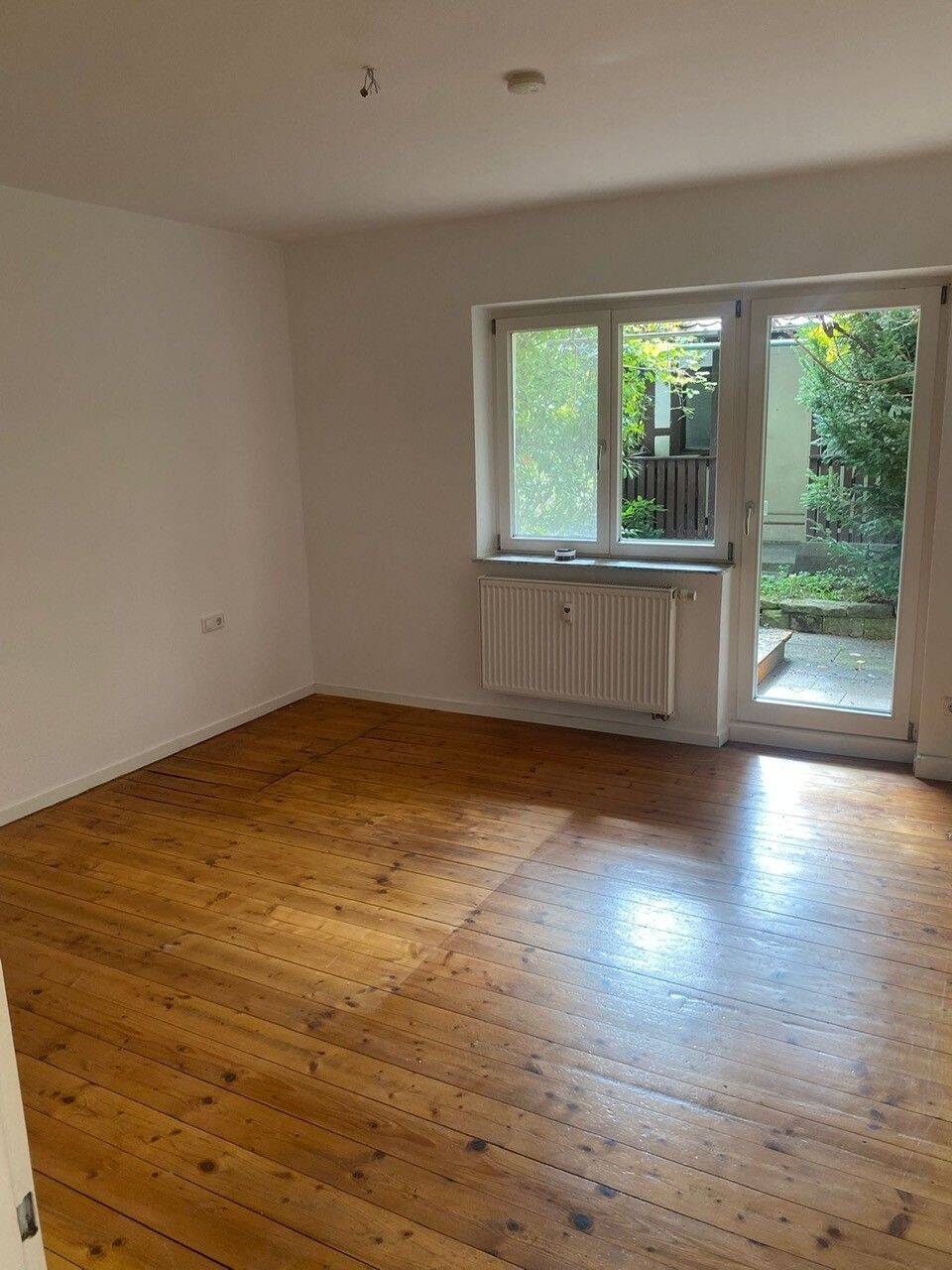 Schöne 3-Zimmer-Wohnung mit Garten, Gartenhaus , Terasse und EBK in Stuttgart, 70188 Stuttgart (Mitte Ost)