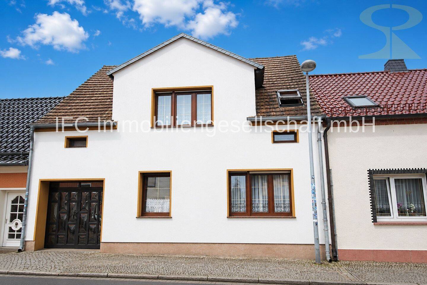 einzugsbereites Reihenmittelhaus mit Nebengelass, Partyraum und überdachter Terrasse in Coswig (Anhalt) – inkl. Einbauküche, 6869 Coswig (Anhalt)