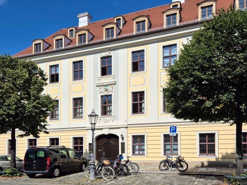 Wohnerlebnis Königstraße – Helle 2-Zimmer-Maisonettewohnung mit Parkettboden, 1097 Dresden (Innere Neustadt Leipziger Vorstadt Pieschen-Nord/Trachenberge Äußere Neustadt)