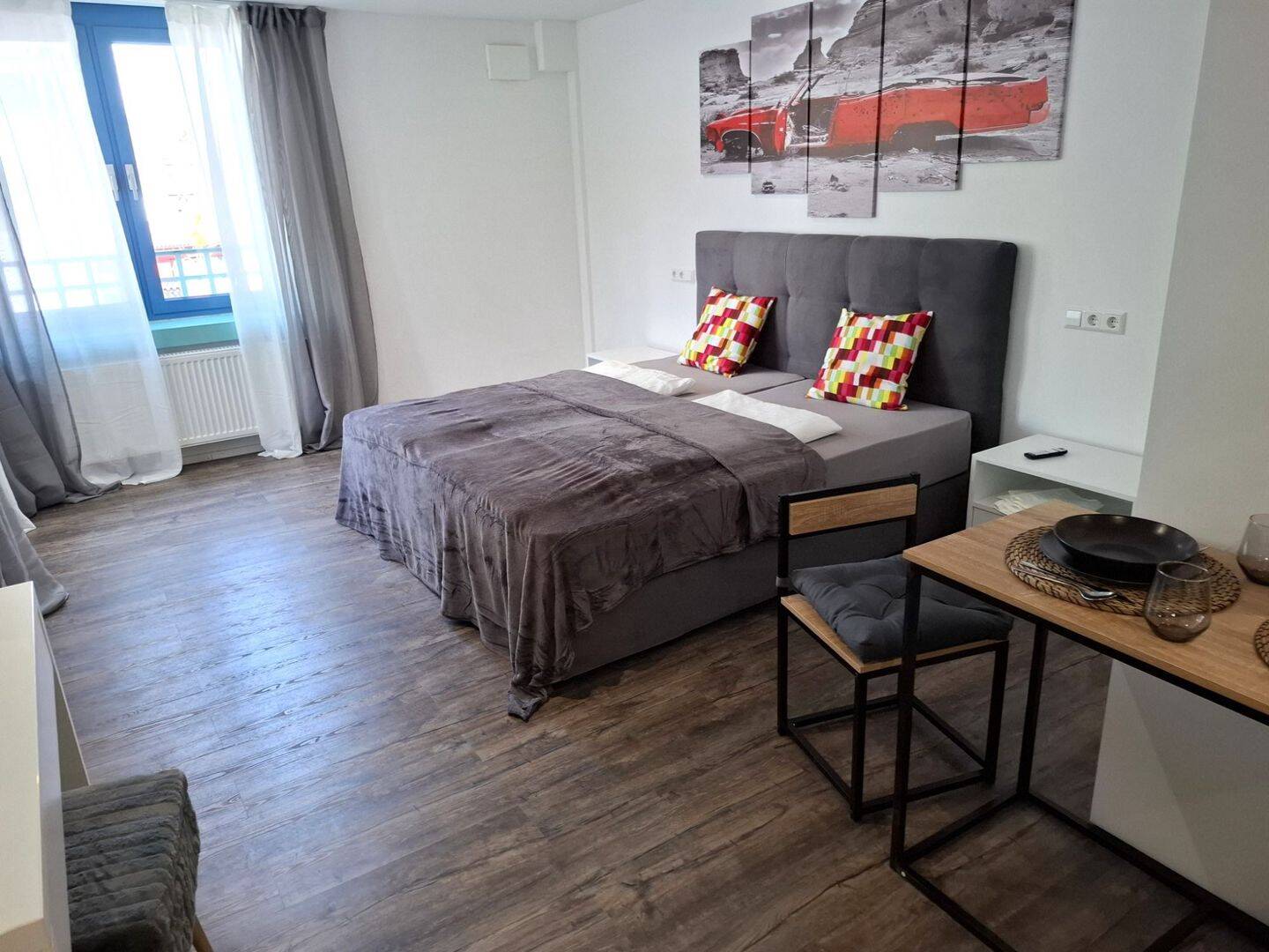 Möbliertes Apartment Reutlingen mieten auf Zeit – Boardinghaus Echaz Center – 72764 Reutlingen – Bild 1 von 1