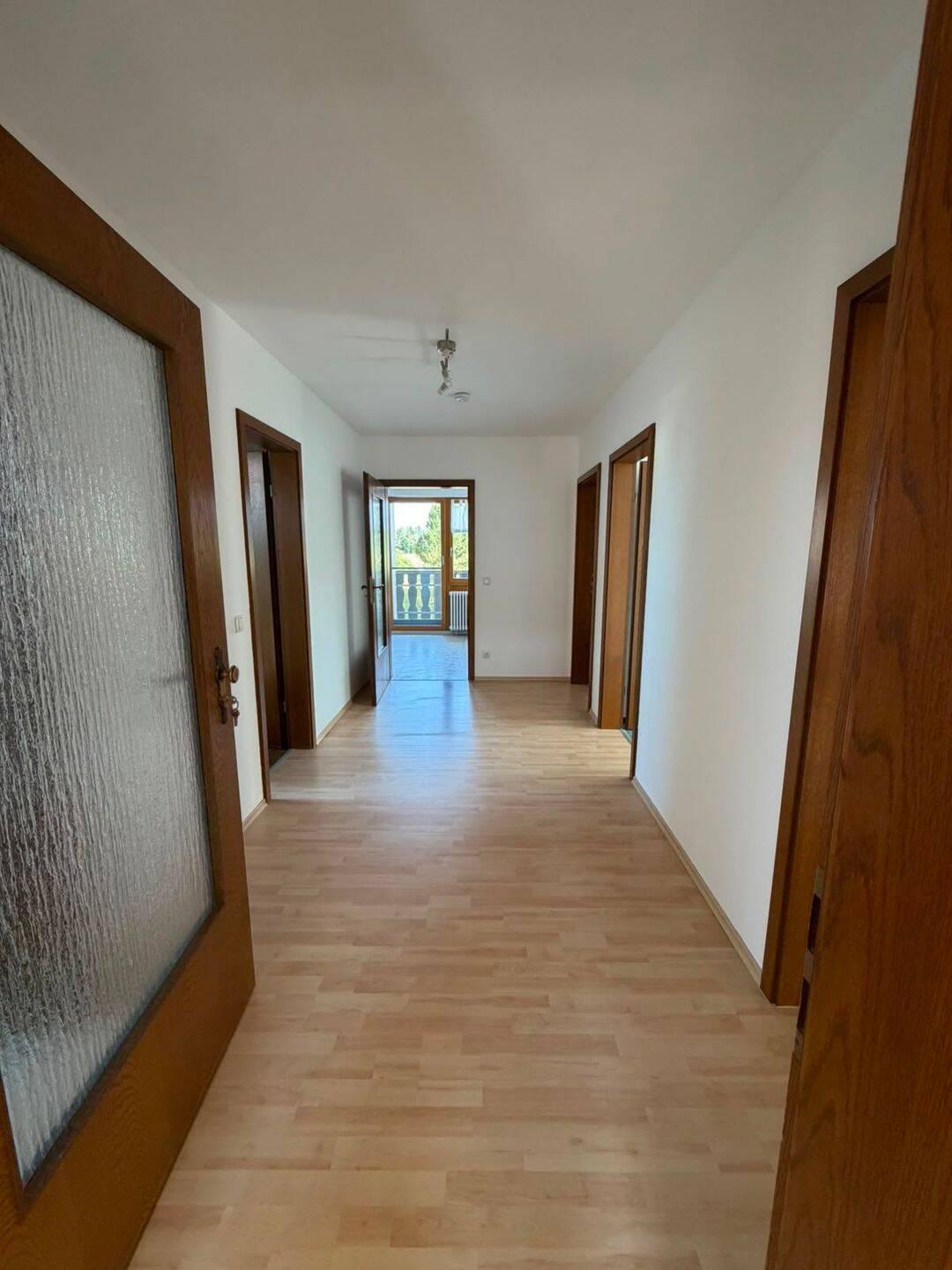 Helle und großzügige 3-Zimmer-Wohnung mit Balkon in Aichach-Sulzbach, 86551 Aichach