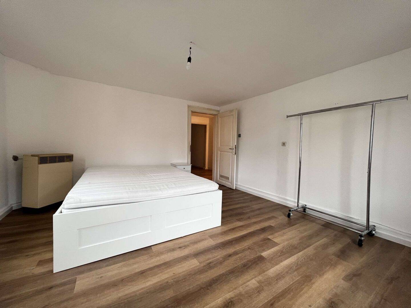RÖDERICHSTRAßE: WG-Zimmer frei ab 01.08.2026, 60489 Frankfurt am Main (Rödelheim)