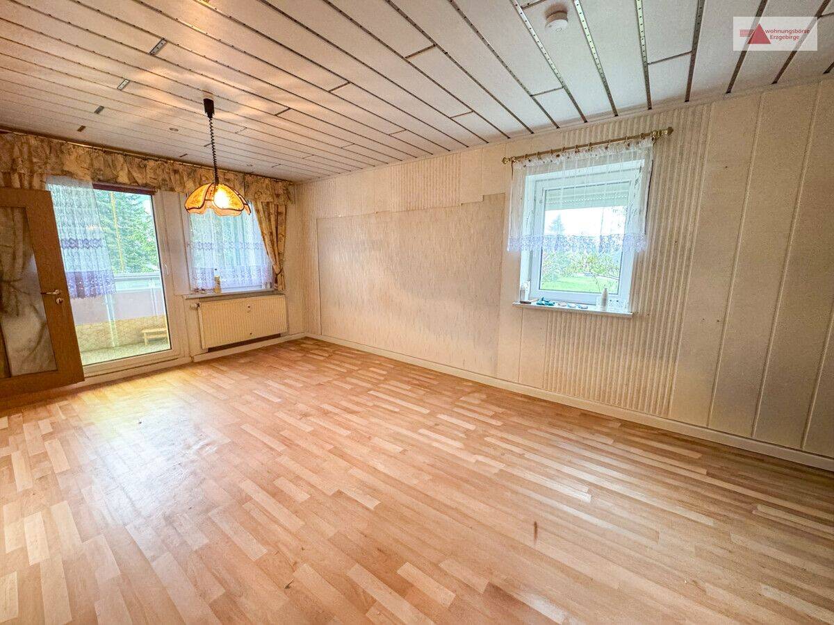 Eigentumswohnung mit Balkon, Fahrstuhl und hohem Potenzial zu verkaufen!, 8340 Schwarzenberg/Erzgeb.