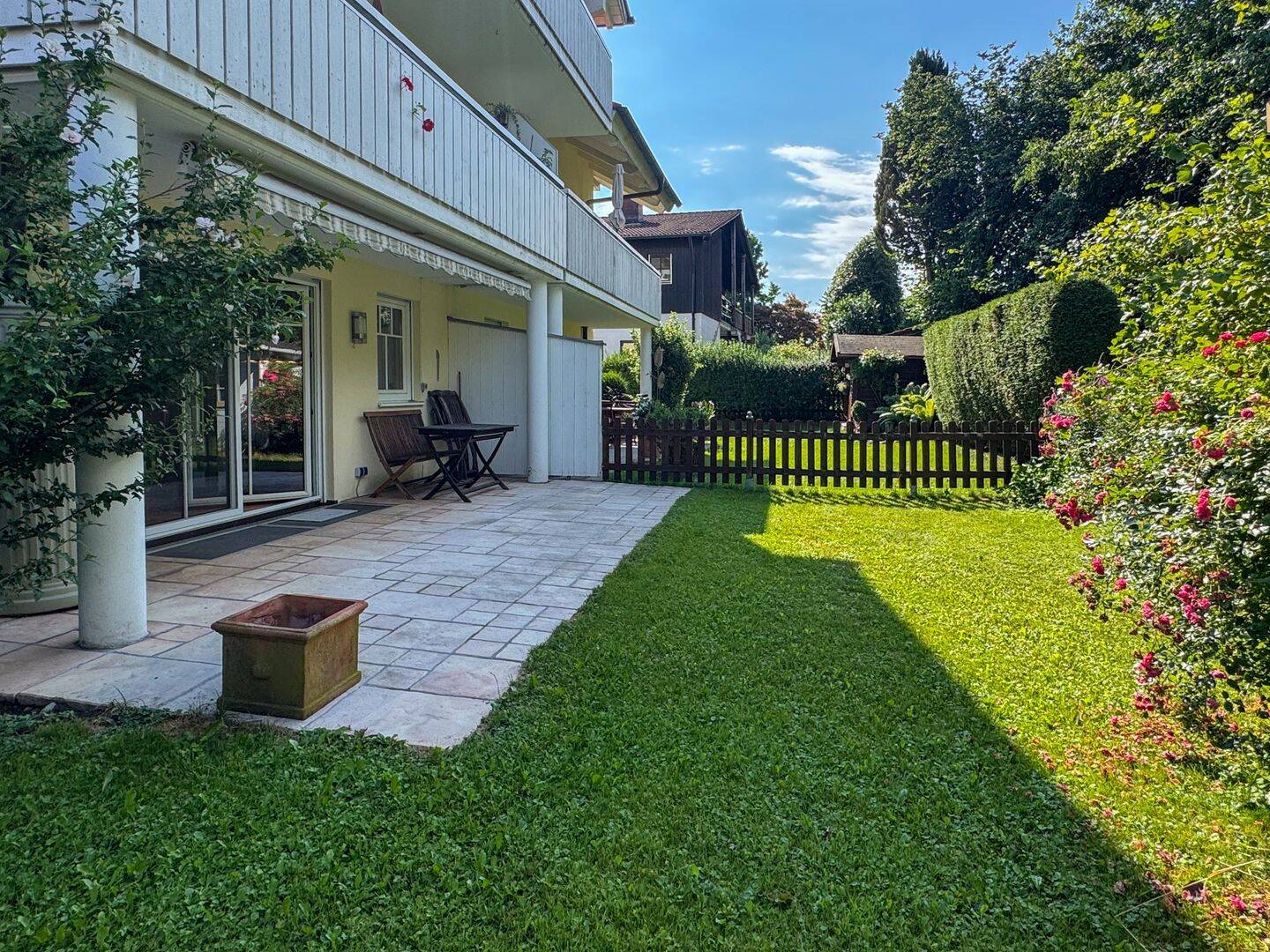 So viel mehr als nur 66m² Wohnfläche! Traumhafte EG-Wohnung mit Souterrain & über 100 m² Gartenglück, 83026 Rosenheim (Aising Happing Pang Süd)