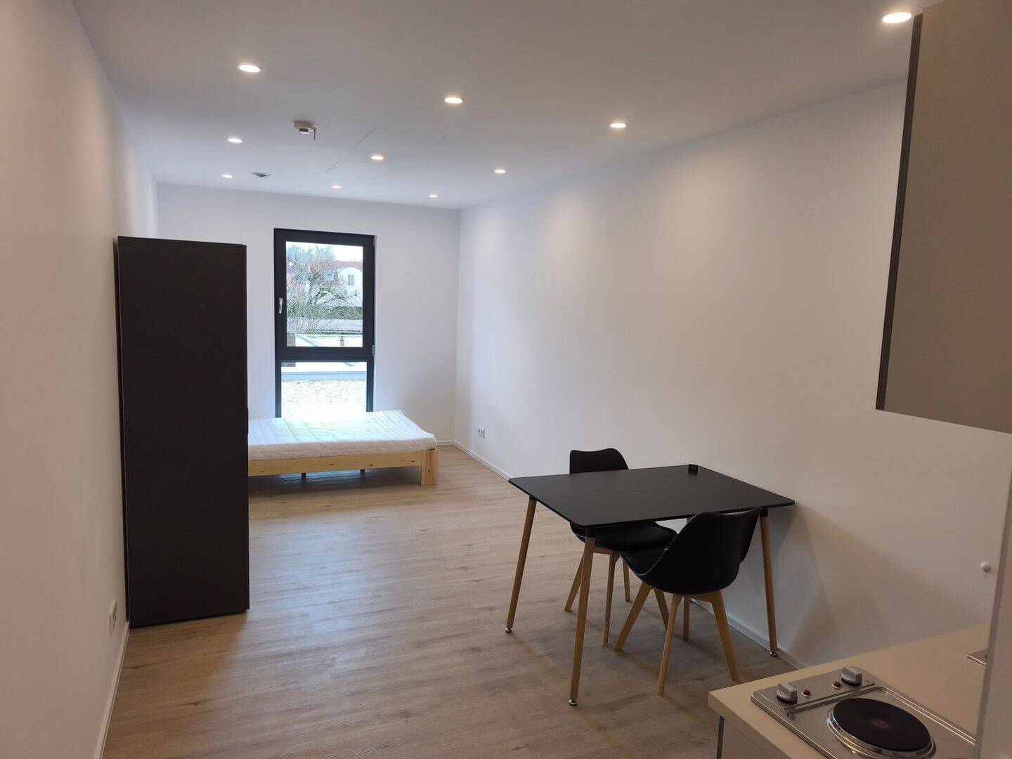 Helles, modernes möbliertes Studio-Apartment in zentraler Lage von Ingolstadt, 85057 Ingolstadt (Ingolstadt)