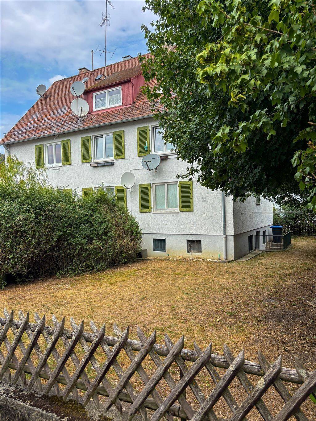 Charmante 2-Zimmer-Wohnung mit Garage und Gartennutzung in Heidenheim, 89522 Heidenheim an der Brenz