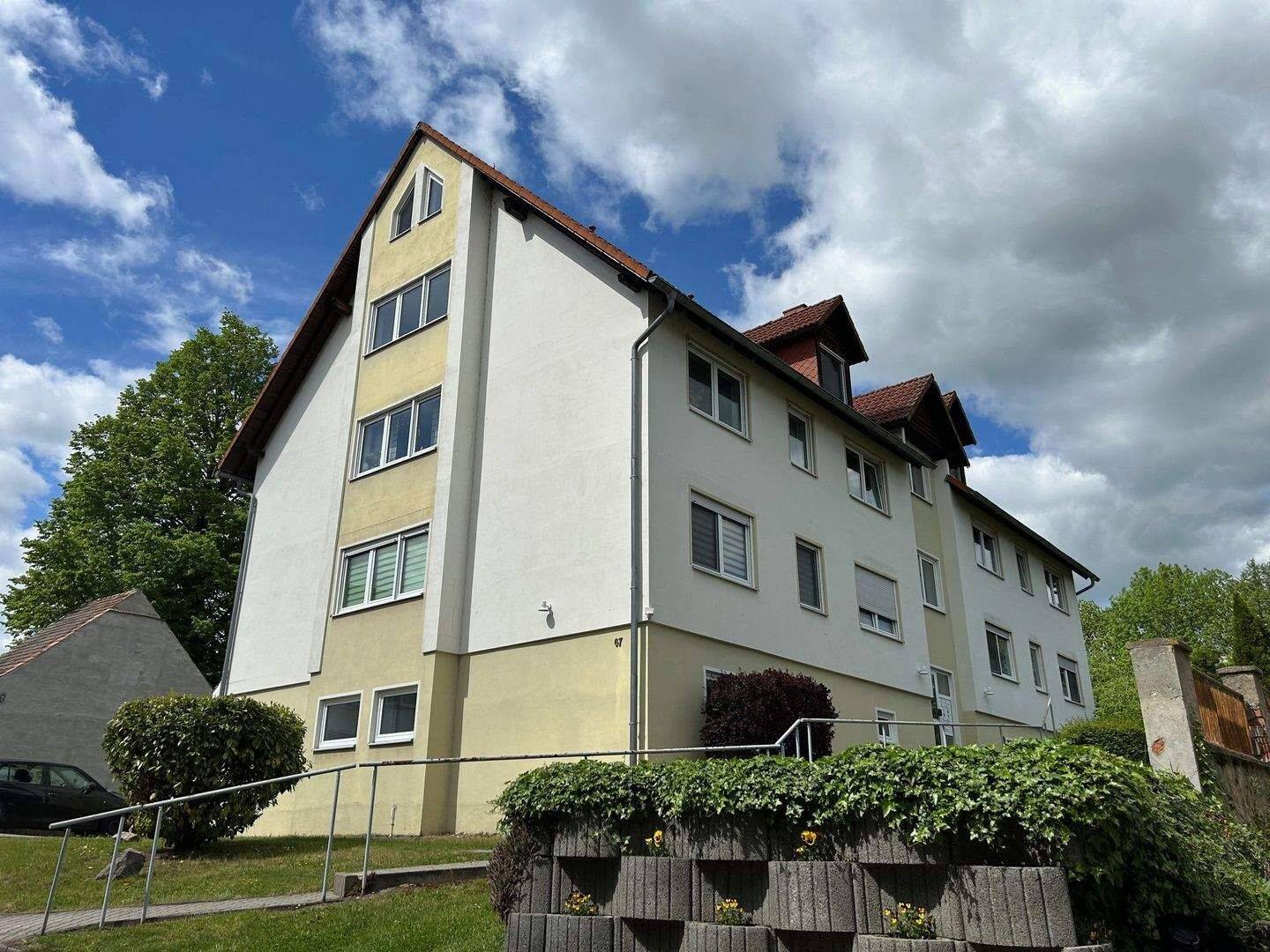 W1228 – Großzügige 3RW mit Blick ins Grüne, 1616 Strehla