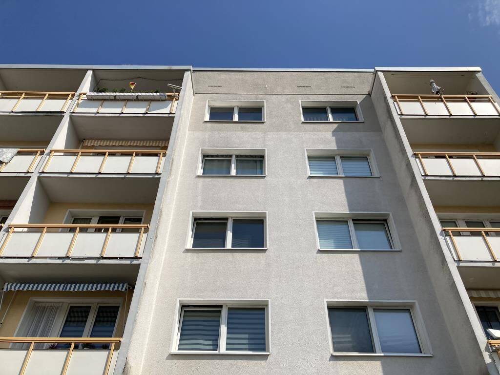 Renoviert. Bezugsfertig. Ihr Zuhause. / Renovated. Move-in ready. Your new home., 6132 Halle (Saale) (Ammendorf-Beesen Planena Radewell-Osendorf Silberhöhe)