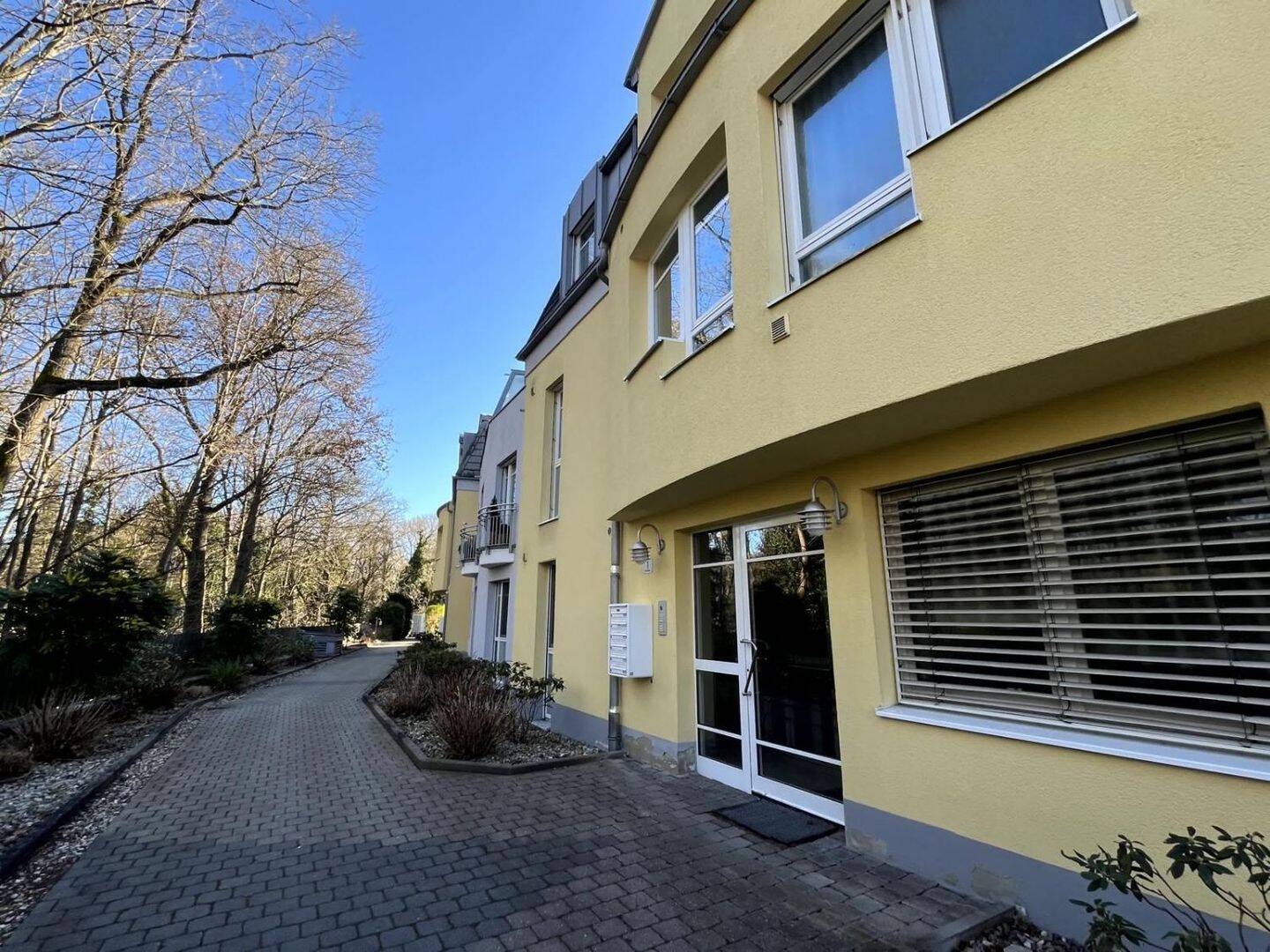 Modernes Wohnen, 2-Zi.-Wohnung in Fürth-Dambach (Befristet für 1 Jahr / Ideal als Übergangslösung), 90768 Fürth