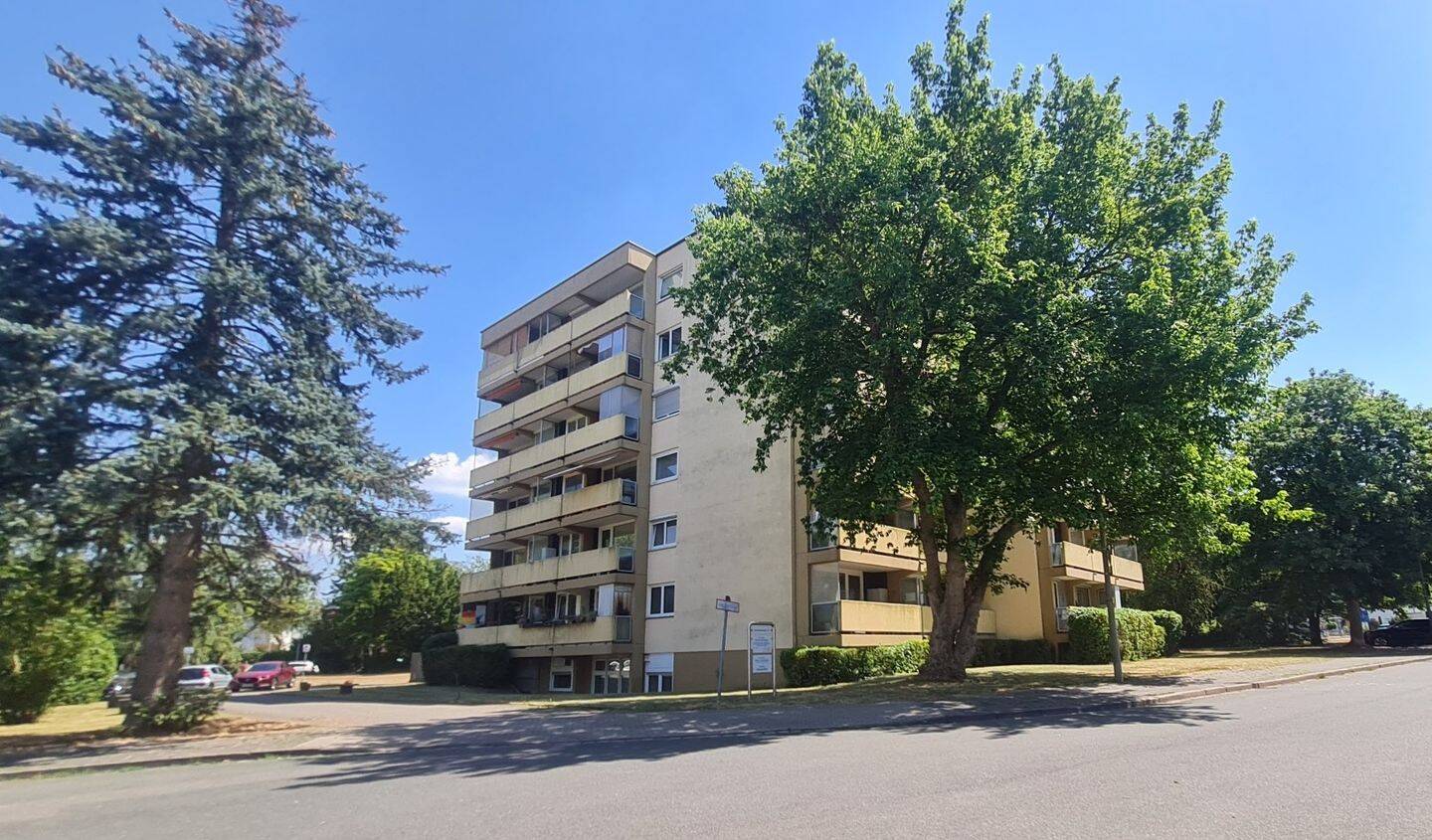 Bezugsfrei, renovierte 2 Zimmer Wohnung mit Balkon in sehr guter Lage – NÜRNBERG- Mögeldorf, 90480 Nürnberg (Gleißhammer Mögeldorf Tiergarten Weichselgarten Zerzabelshof)