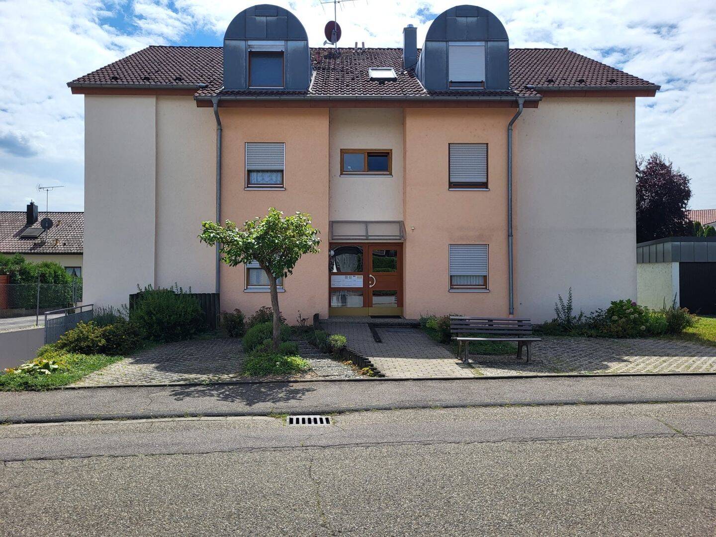 Attraktive 3 Zimmer Wohnung in Oedheim, 74229 Oedheim