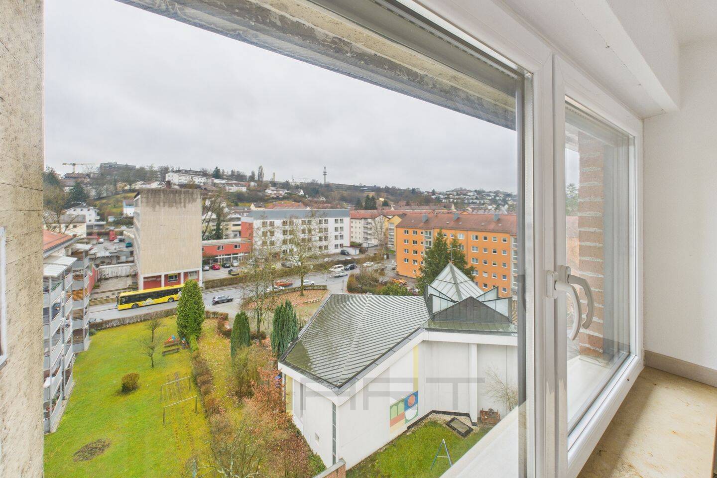 Besonderes Wohnen über den Dächern Passaus 3,5 Zimmer, Loggia & TG-Stellplatz, 94034 Passau (Altstadt Grubweg Hacklberg Hals)