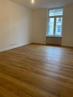Stilvolle 2-Zimmer-Altbauwohnung im Frankfurter Westend, 60323 Frankfurt am Main (Westend-Nord Westend-Süd)