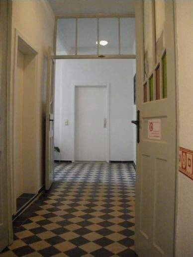 gemütliche 1 Zimmerwohnung mit Einbauküche, Terrasse und guter Verkehrsanbindung, 99086 Erfurt