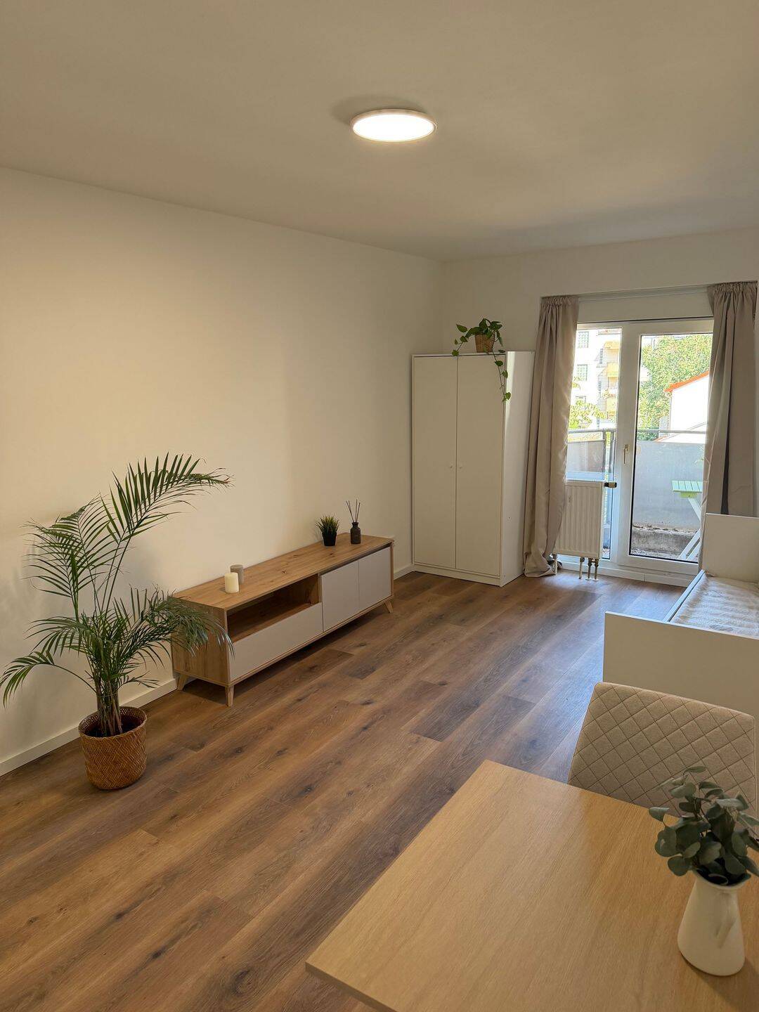 Möbl. 1-Zi-Whg, Erstbezug nach Renovierung + TG + Balkon, 90429 Nürnberg