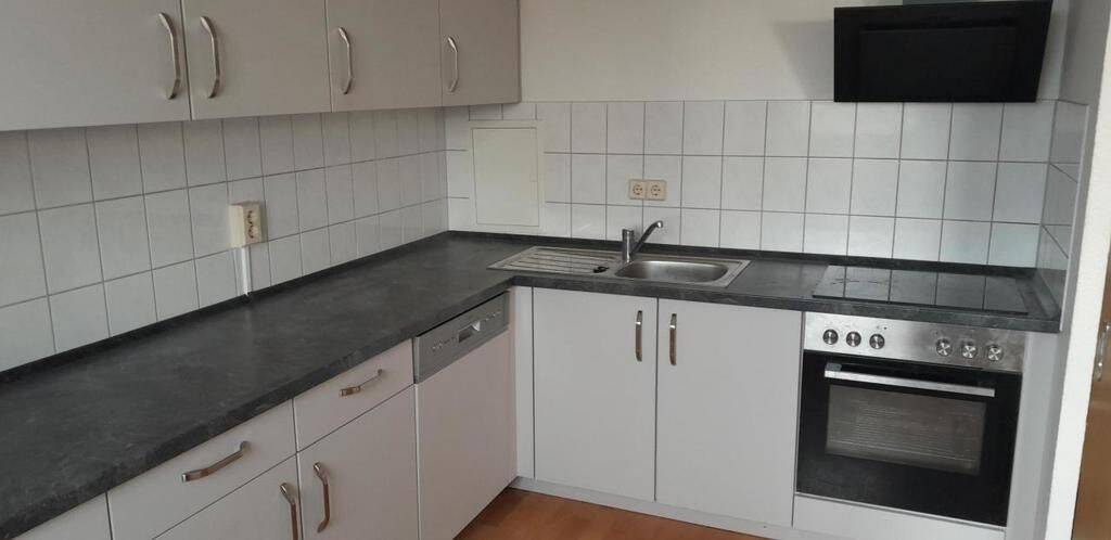 Schöne Familienwohnung mit Einbauküche, 9123 Chemnitz
