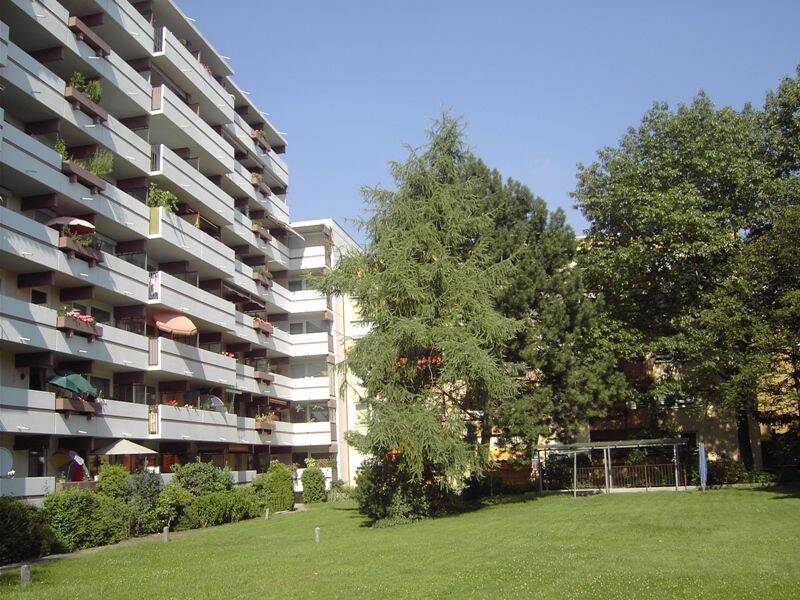Helle 2-Zimmer-Wohnung in Nürnberg-Röthenbach, 90449 Nürnberg (Gebersdorf Neuröthenbach Röthenbach bei Schweinau)