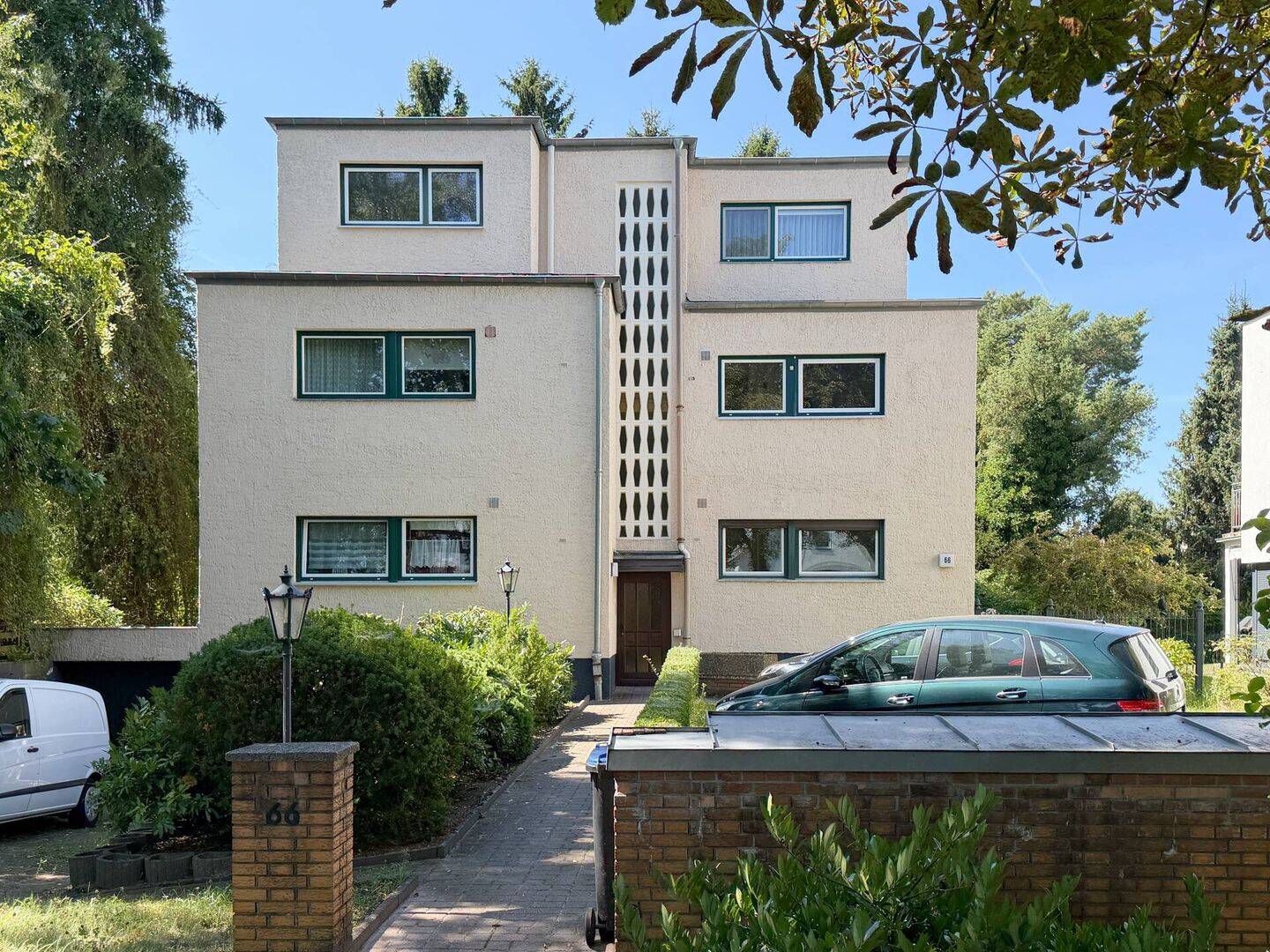 Dachgeschosswohnung mit großer Sonnenterrasse, 12209 Berlin (Steglitz-Zehlendorf Lichterfelde)