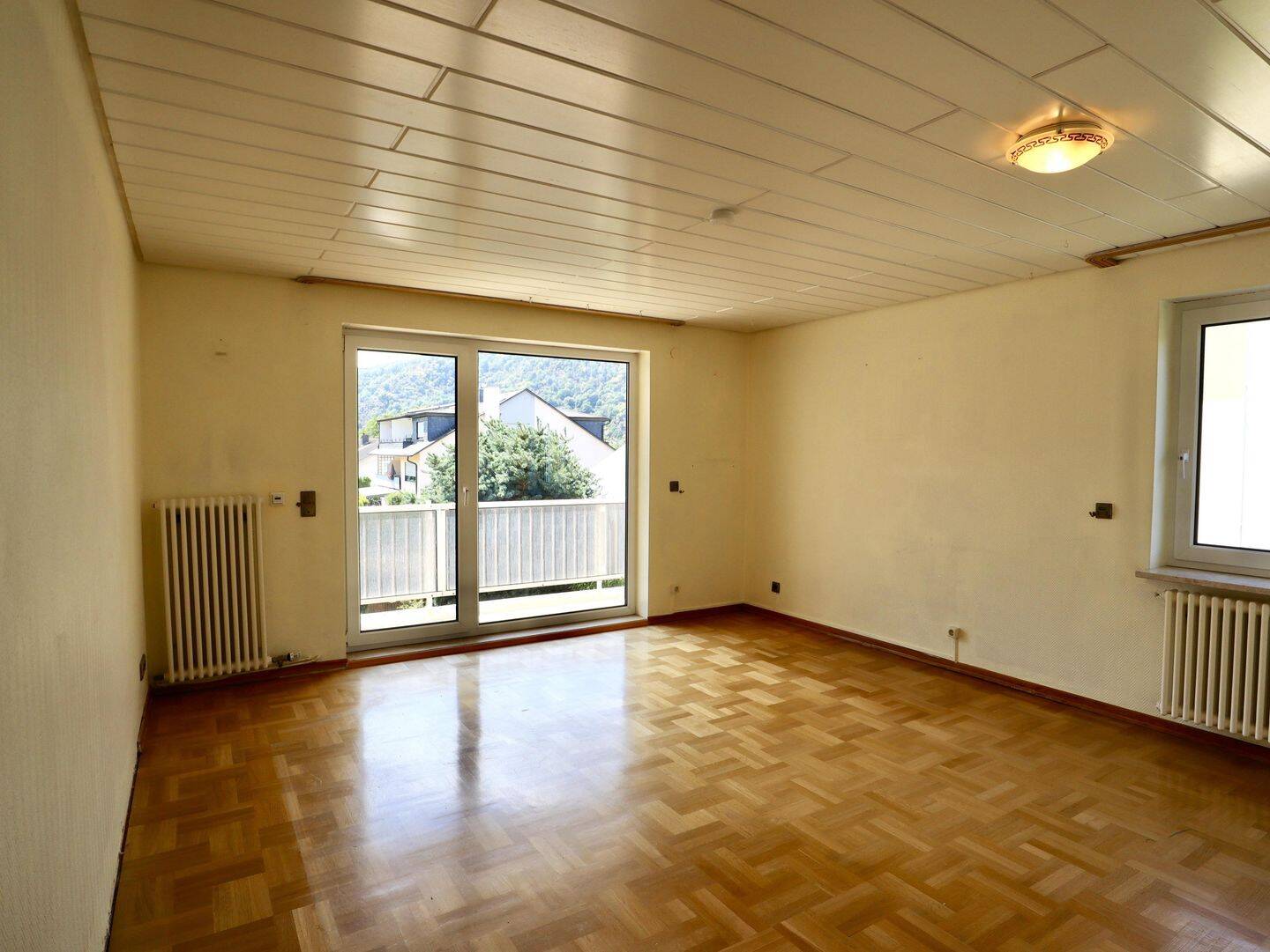 Geräumige 3-Zimmer Wohnung mit Balkon und Stellplatz, 56812 Cochem