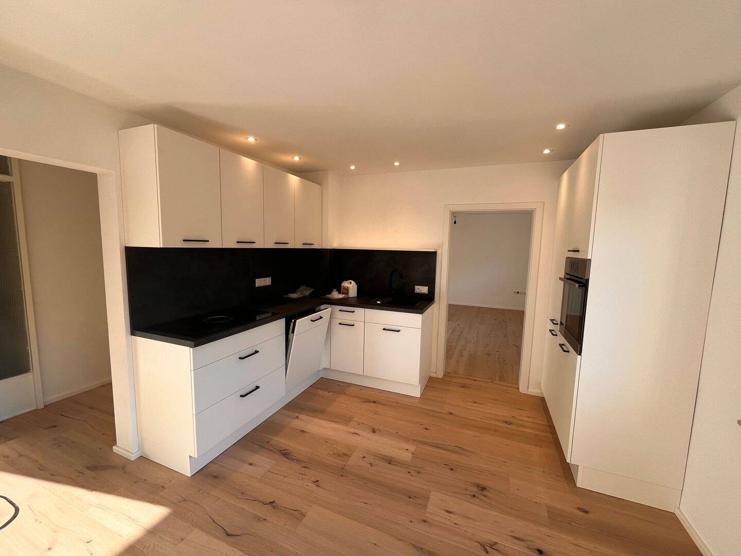 Frisch sanierte 3-Zimmer Wohnung, 92224 Amberg